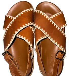 ALOHAS Tan Leather Sandals with Cream Stitching
